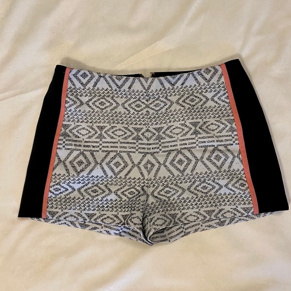 Bebe High Waisted Jacquard Knit Shorts - Picture 2 of 11